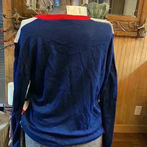 Walnut and 39th extra large holiday sweater. - Picture 3 of 5